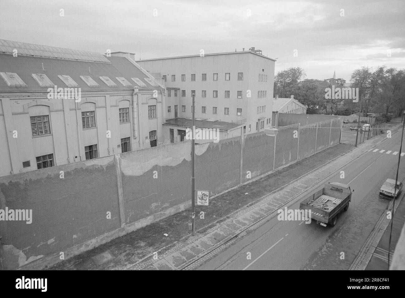 Effectif 29 - 4 - 1974: Une nuit dans la prison du district de prison d'Oslo, quartier B, est la plus grande prison de Norvège. Le métier à tisser est écrasant derrière les murs hauts. L'isolement est presque total. Il s'agit d'un processus difficile pour s'habituer à cet environnement. Photo: Sverre A. Børretzen / Aktuell / NTB ***PHOTO NON TRAITÉE*** Banque D'Images