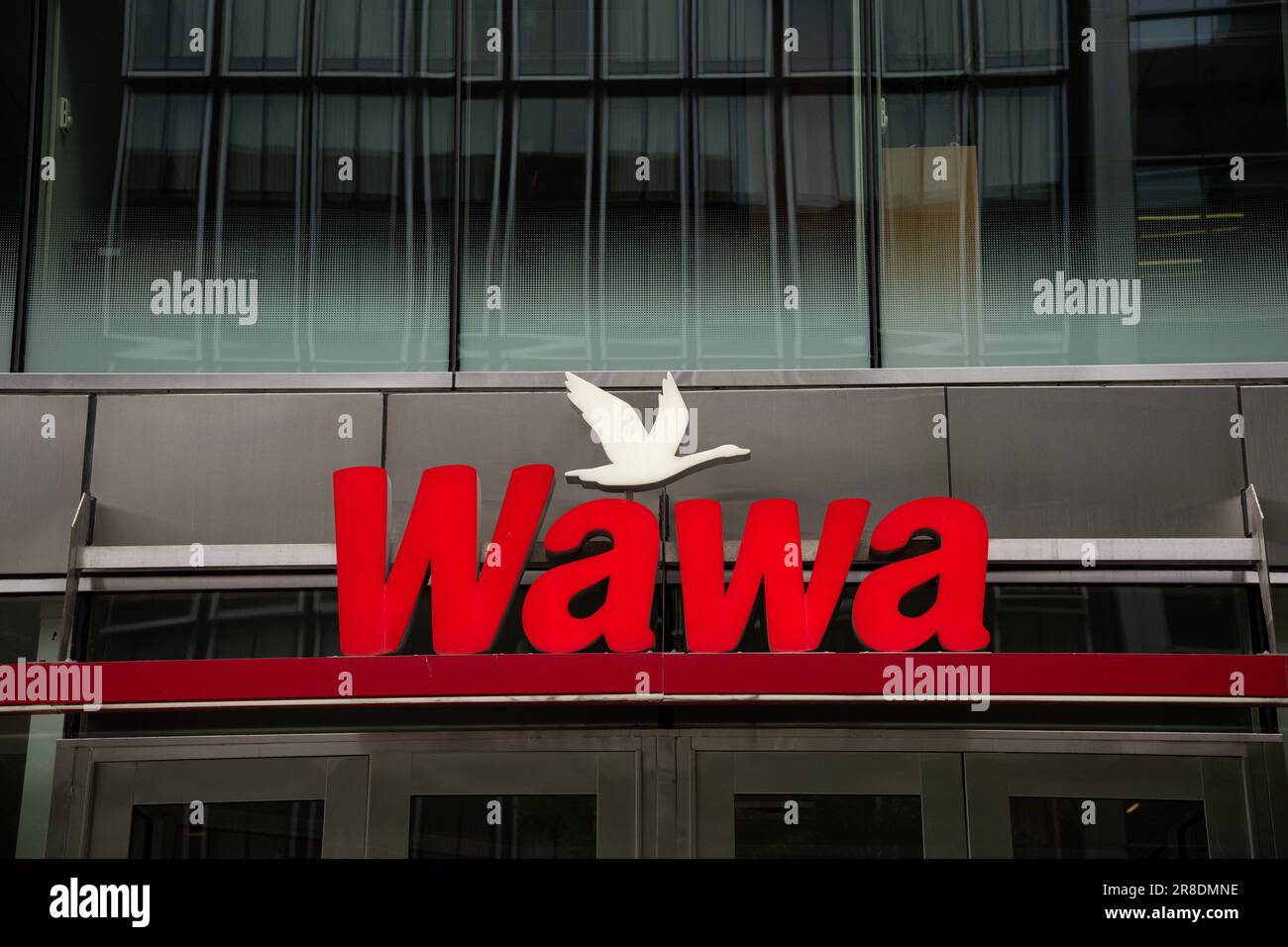 Washington, États-Unis. 20th juin 2023. Une vue générale d'un logo Wawa sur une vitrine à Washington, DC, le mardi, 20 juin 2023. (Graeme Sloan/Sipa USA) Credit: SIPA US/Alay Live News Banque D'Images