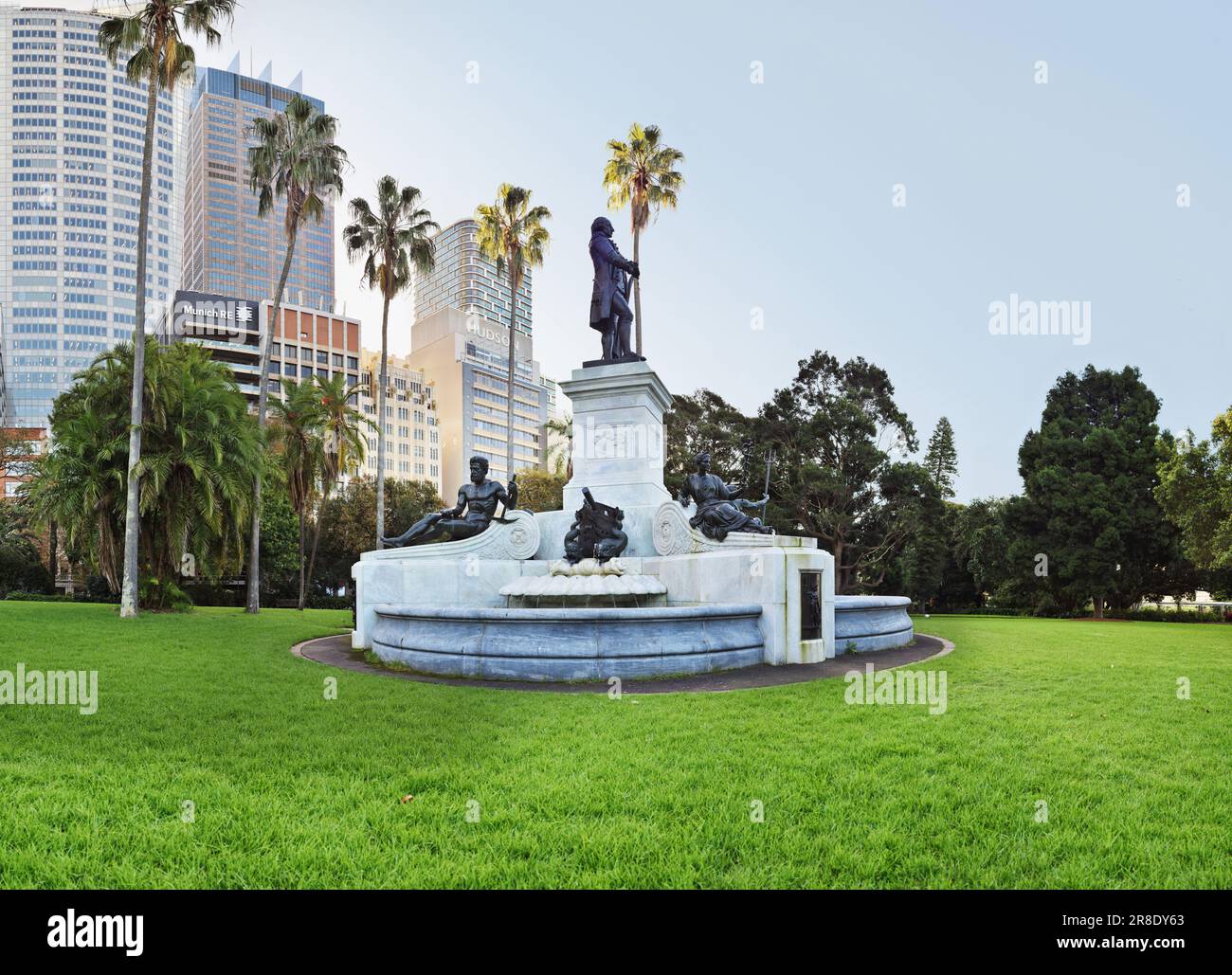 Fontaine du gouverneur Phillip, statue du capitaine Arthur Phillip, 1897, Royal Botanical Gardens, Sydney. Photographie de style GigaPan multi-images très détaillée Banque D'Images