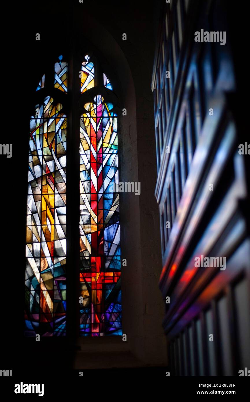 Memorial Window, à la gloire de Dieu et à la mémoire d'Oliver Thompson. Par Stanley Murray Scott dans la cathédrale Saint-Nicolas, Newcastle-upon-Tyne Banque D'Images
