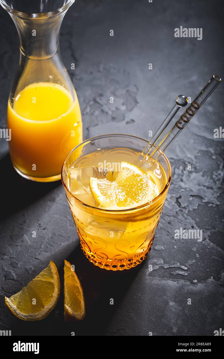 Limonade ou cocktail rafraîchissant au gingembre et au citron, boisson d'immunothérapie Banque D'Images