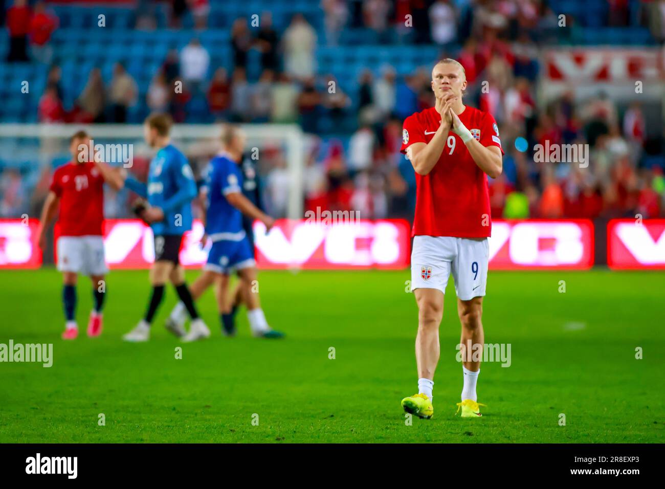 Oslo, Norvège, 20th juin 2023. Erling Braut Haaland, de Norvège, remercie la foule après le qualificatif de l'UEFA Euro 2024 entre la Norvège et Chypre au stade Ullevål d'Oslo crédit: Frode Arnesen/Alay Live News Banque D'Images