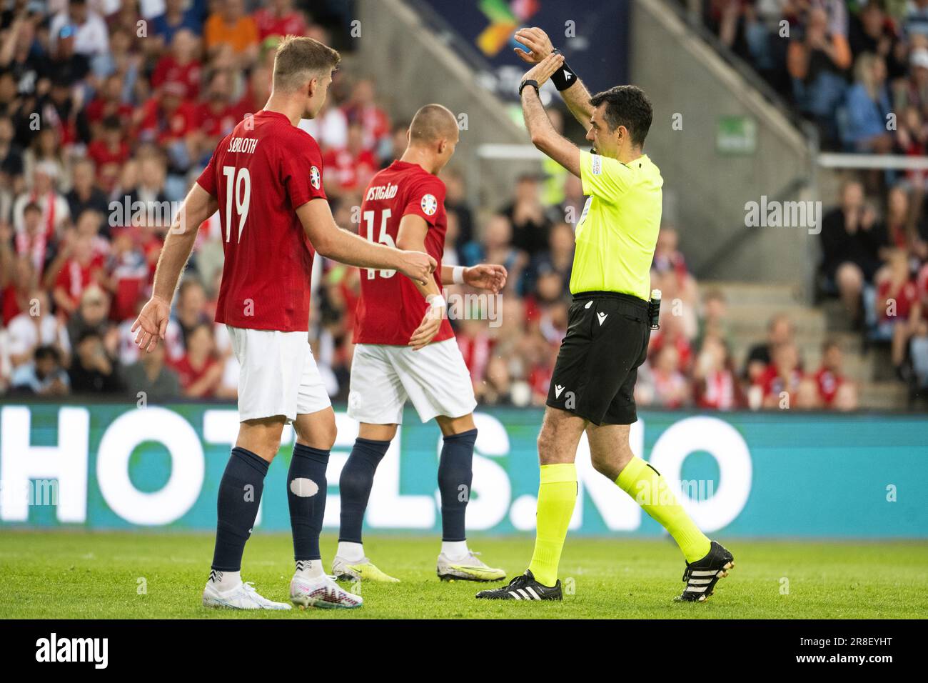 Oslo, Norvège. 20th juin 2023. Arbitre Aleksandar Stavrev vu lors du match de qualification de l'UEFA Euro 2024 entre la Norvège et Chypre à l'Ullevaal Stadion à Oslo. (Crédit photo : Gonzales photo/Alamy Live News Banque D'Images