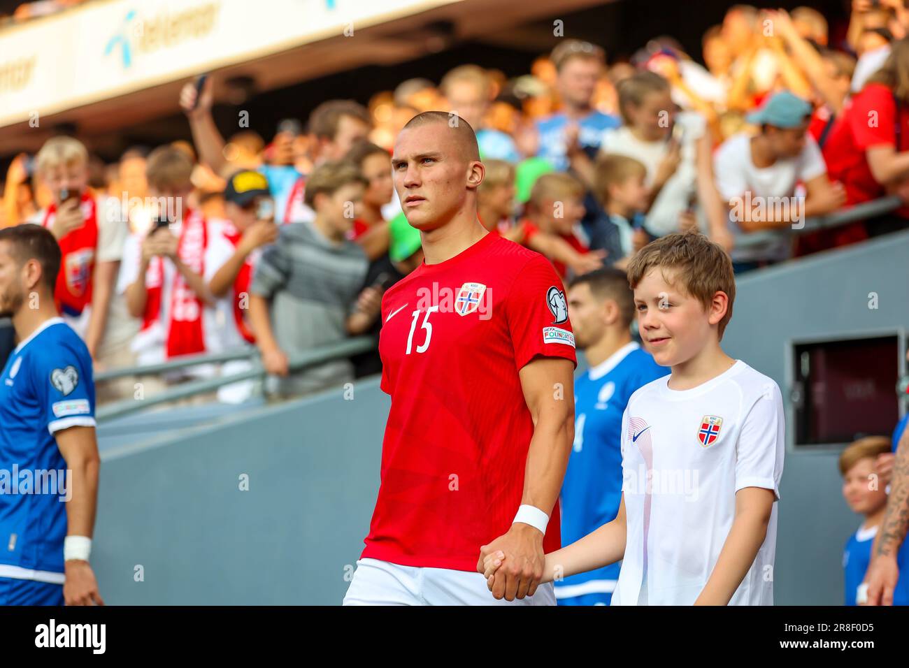 Oslo, Norvège, 20th juin 2023. Leo Skiri Østigård, de Norvège, s'entête pour le qualificatif de l'UEFA Euro 2024 entre la Norvège et Chypre au stade Ullevål d'Oslo Credit: Frode Arnesen/Alay Live News Banque D'Images