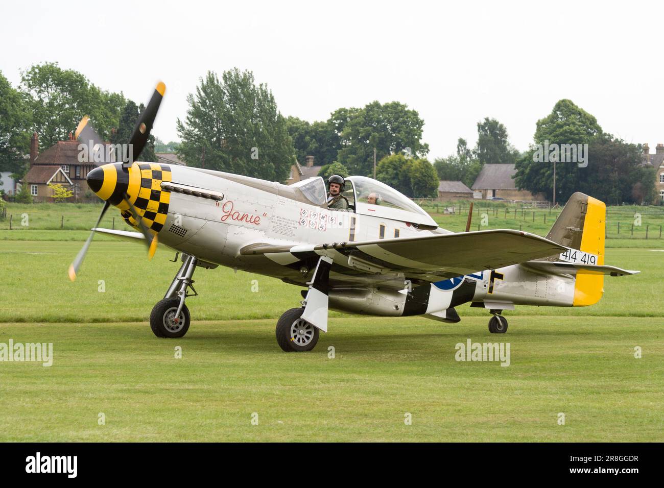 Un jour de vol à la collection Shuttleworth avec le P-51D nord-américain Mustang 414-419 c/n 124-48271 'Janie' (G-MSTG), Old Warden, Bedfordshire en 2010 Banque D'Images