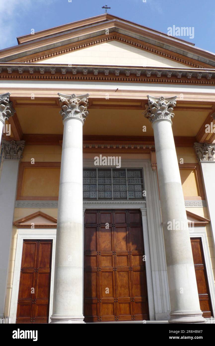 Église San Pietro E Paolo. Oleggio. Piémont. Italie Banque D'Images