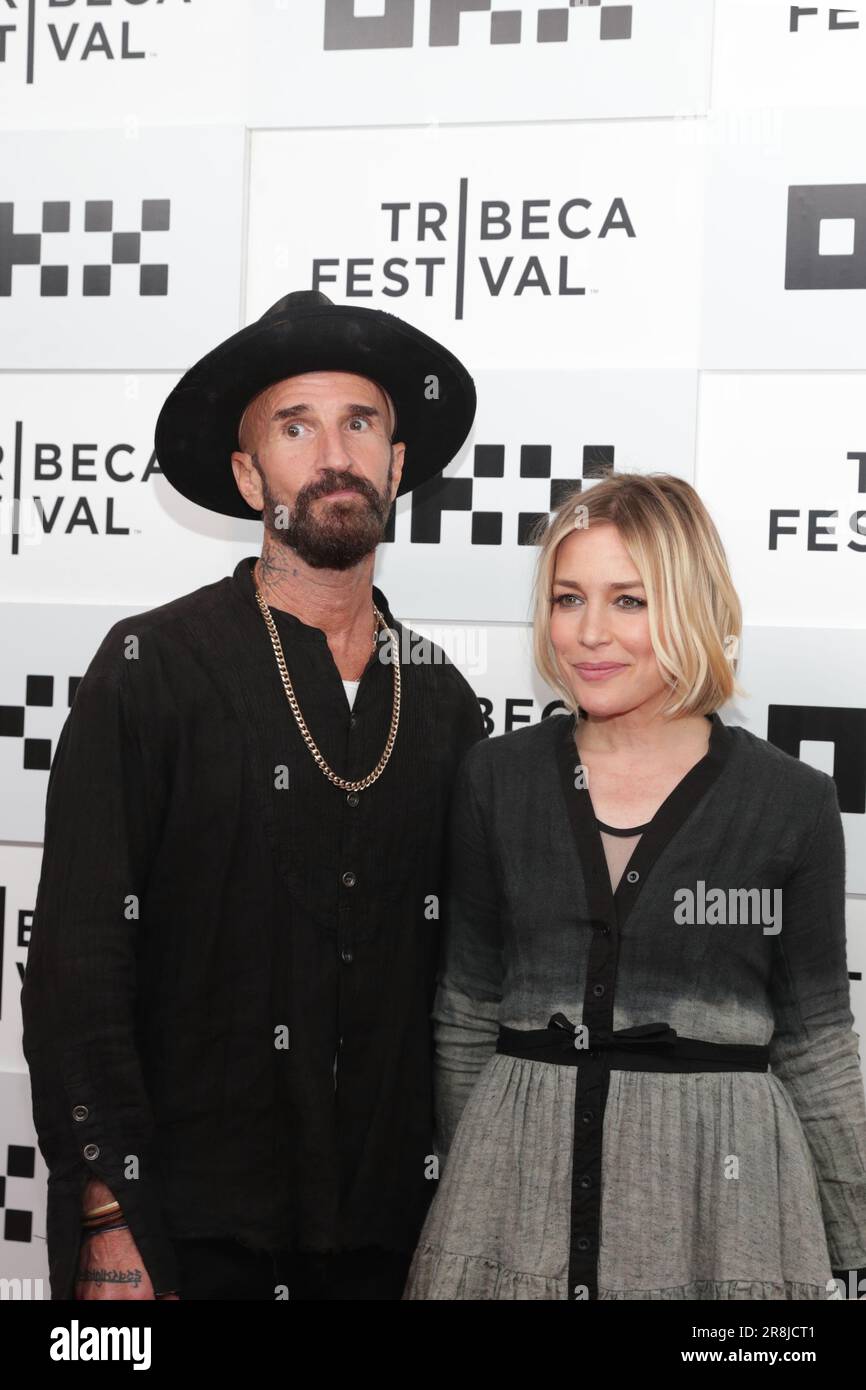 Stephen kay and piper perabo Banque de photographies et d’images à ...