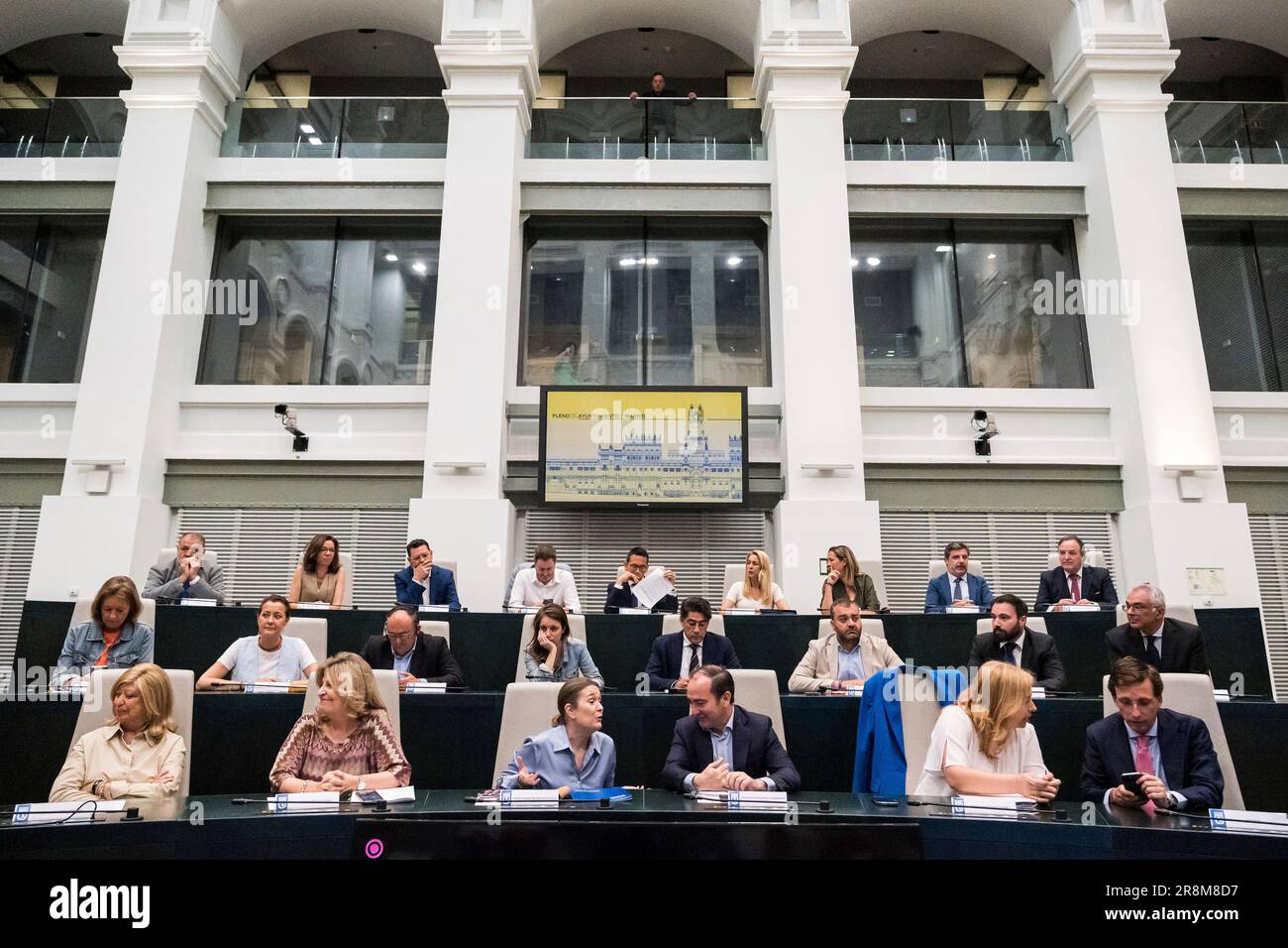 General view of an extraordinary plenary session of the Madrid City Council, on June 22, 2023, in Madrid (Spain). The new Madrid Corporation, constituted last Saturday, June 17, meets again in an extraordinary plenary session for the formalization of the polling stations for July 23 with the insaculation of its presidents and members, a procedure that will come almost a month after the last appointment with the polls. During the plenary session, the City Council has appointed the members of the 3,478 polling stations for the general elections of July 23. 22 JUNE 2023;CIBELES;ELECTIONS;23J;POLL Banque D'Images