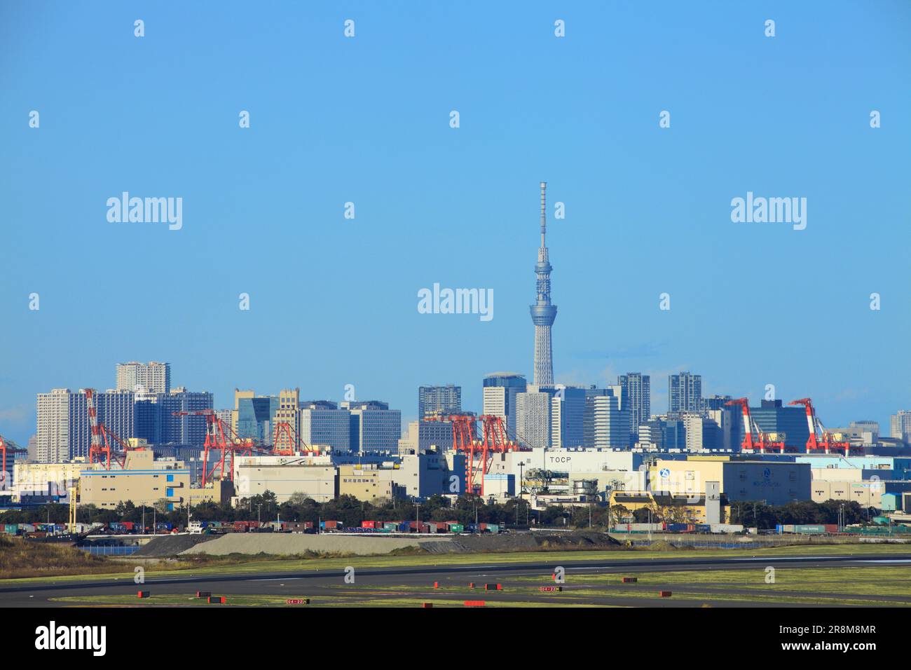 Aéroport de Haneda et Tokyo Sky Tree Banque D'Images