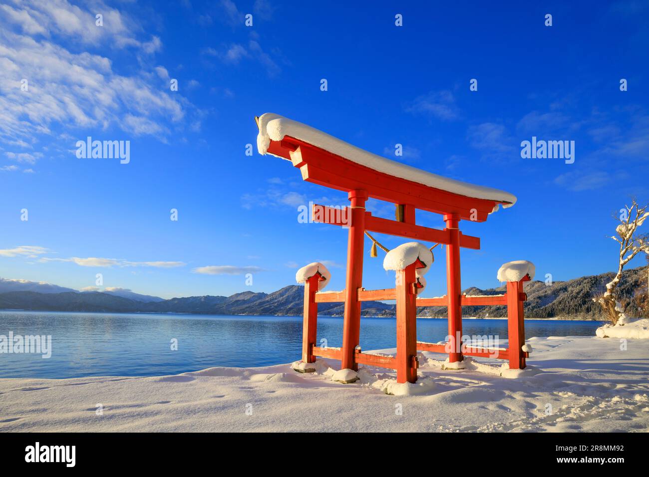 Sanctuaire Gozaishi au lac Tazawa Banque D'Images