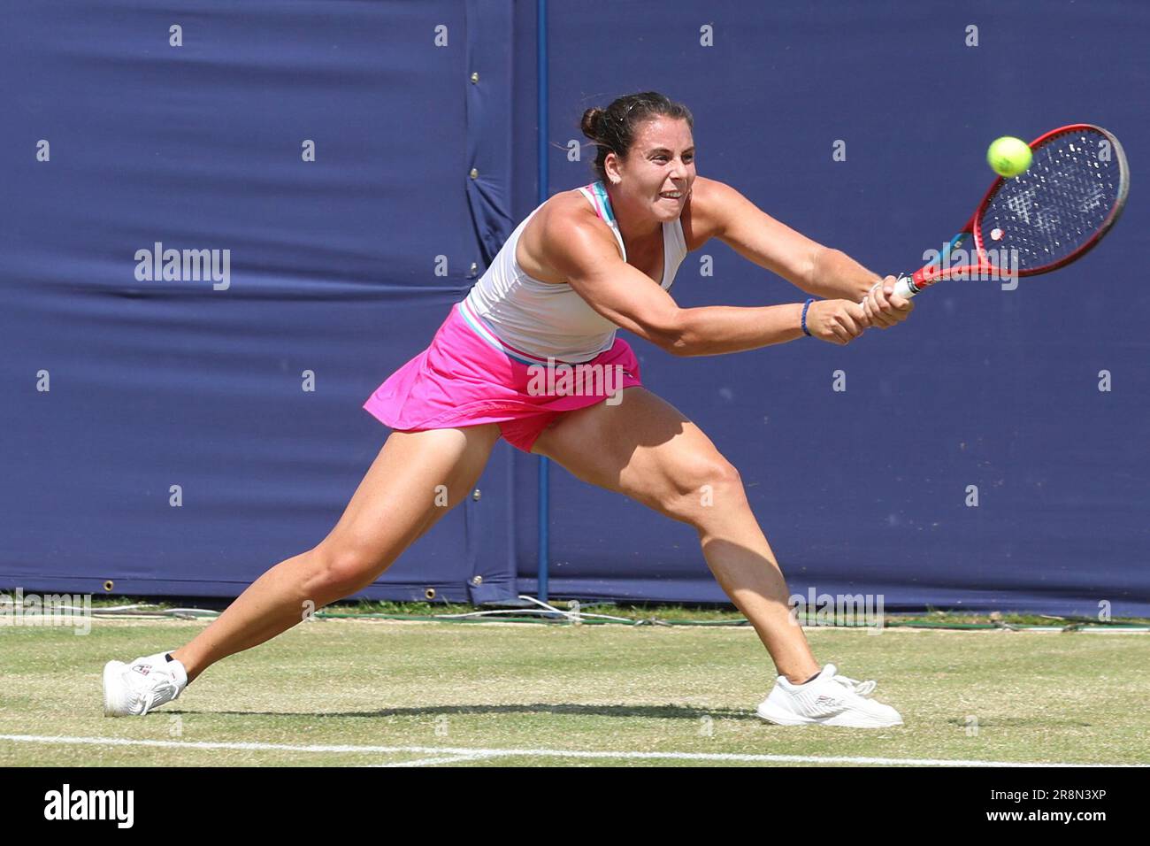 Ilkley Lawn tennis & squash Club, Stourton Road, Ilkley, West Yorkshire, 22nd juin 2023. Emma Navarro des Etats-Unis pendant le ITF World tennis Tour W100 Ilkley match contre Himeno Savatsume du Japon crédit: Touchlinepics/Alamy Live News Banque D'Images