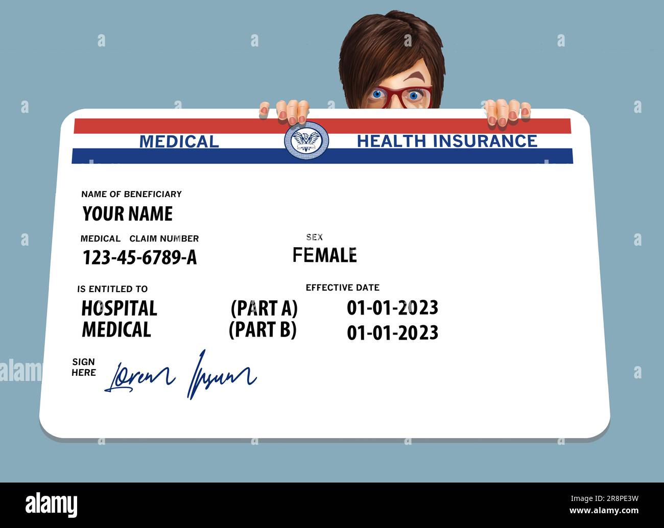 Une jeune femme se classe sur une carte d'assurance santé Medicare 2023, générique et factice. Il n'utilise pas le mot Medicare sur la carte mais ressemble à un vrai Med Banque D'Images