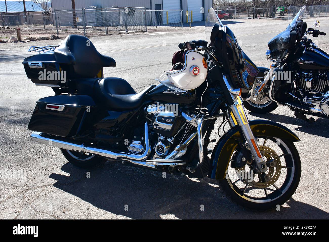 Harley-Davidson Electra Glide Motorcycle, route 66, Seligman commercial Historic District, Seligman, Yavapai County, Arizona, États-Unis, Amérique du Nord Banque D'Images