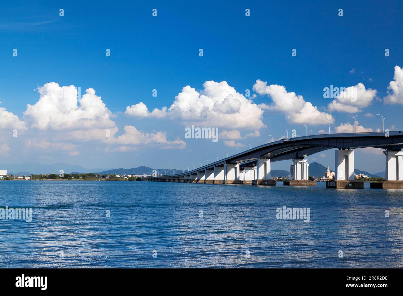 Pont du lac Biwa et lac Biwa Banque D'Images