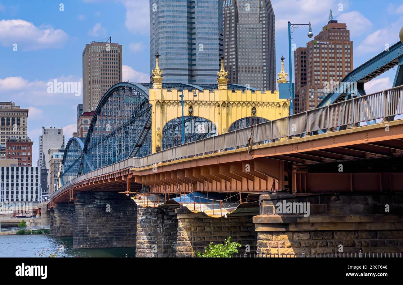 Smithfield St Bridge à Pittsburgh - PITTSBURGH, ÉTATS-UNIS - 09 JUIN 2023 Banque D'Images