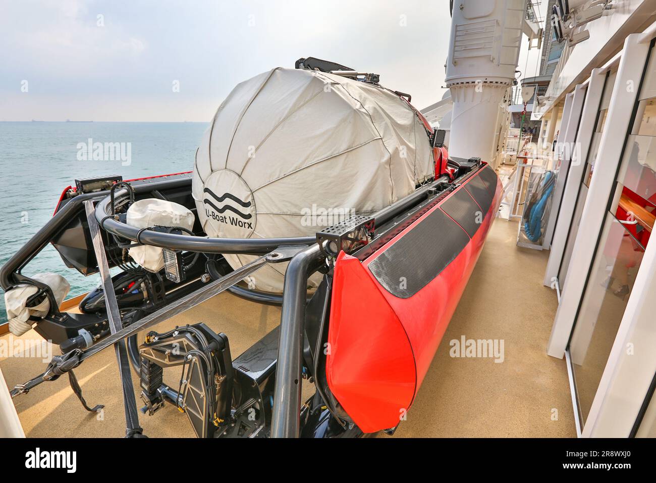 Sous-marin en haute mer C-Explorer 5 à bord des navires de croisière chinois World Dream & Genting Dream, submersible de l'expédition U-Boat Worx, transporter 5 passagers Banque D'Images