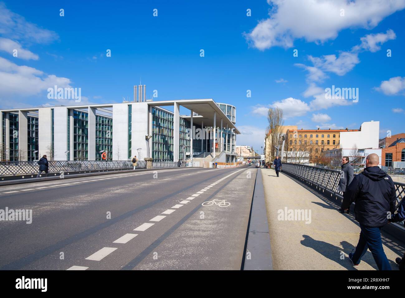 Berlin, Allemagne - 18 avril 2023 : vue de divers bâtiments gouvernementaux à Berlin Allemagne Banque D'Images