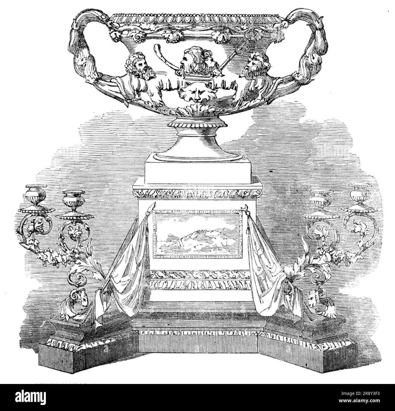 Témoignage présenté au major-général Windham, 1857. 'Ce superbe témoignage de la bravoure de "le héros du Redan" [de la manufacture de MM. Smith et Nicholson] se compose d'un grand vase d'argent doré Warwick et d'un piédestal [avec]...branches pour huit bougies et normes croisées des armées alliées. Les panels...bear...the bras du général - un bas-relief de l'attaque contre le Redan, et un... buste du général. L'inscription est la suivante: Au général de division Charles Aske [sic] Windham, C.B., ce vase est présenté comme un symbole du grand respect que lui a offert sa fille Banque D'Images