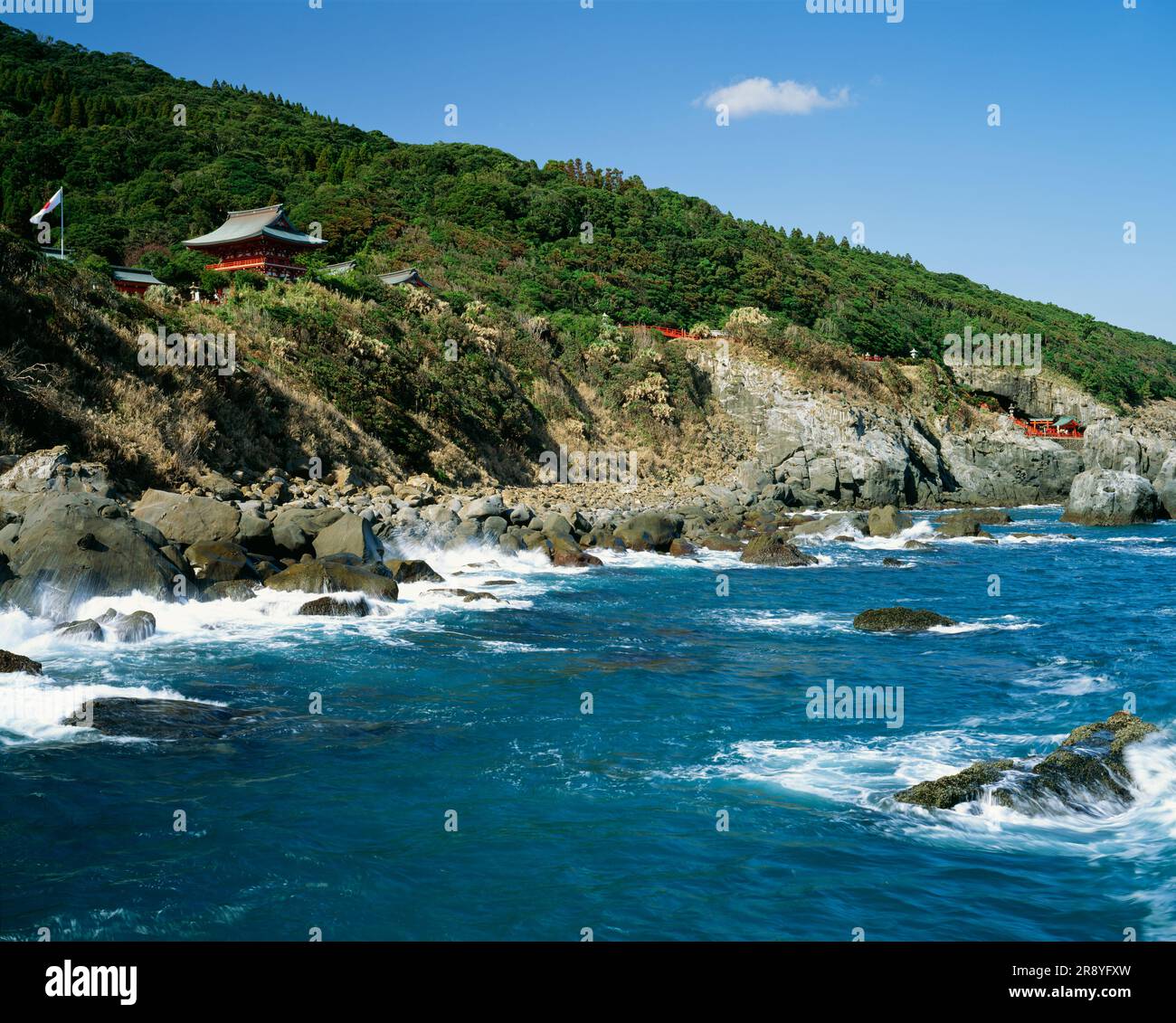 Côte de Nichinan et sanctuaire Udo Banque D'Images