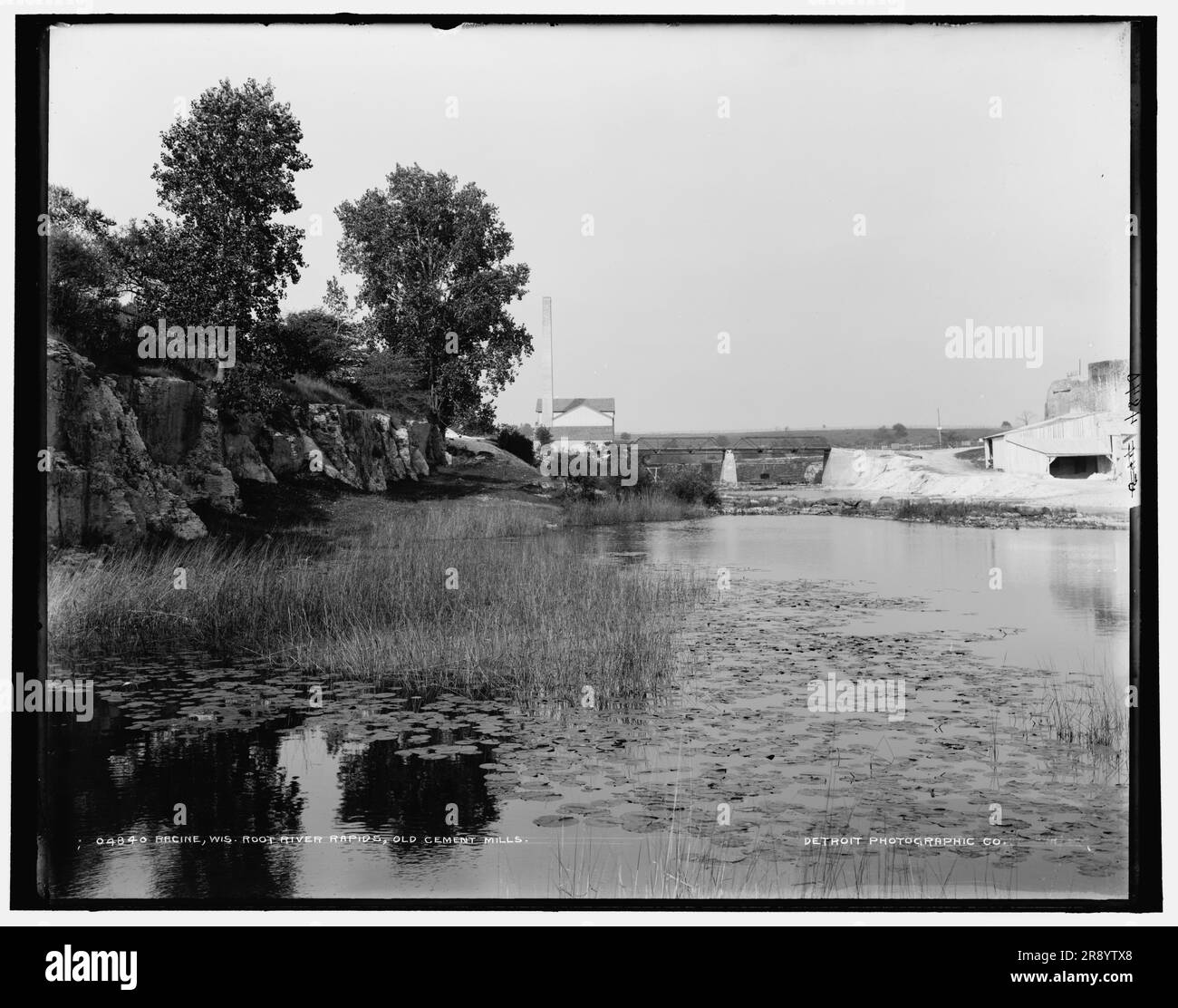 Racine, Wisconsin, rapides de Root River, anciens cimenteries, entre 1880 et 1899. Banque D'Images