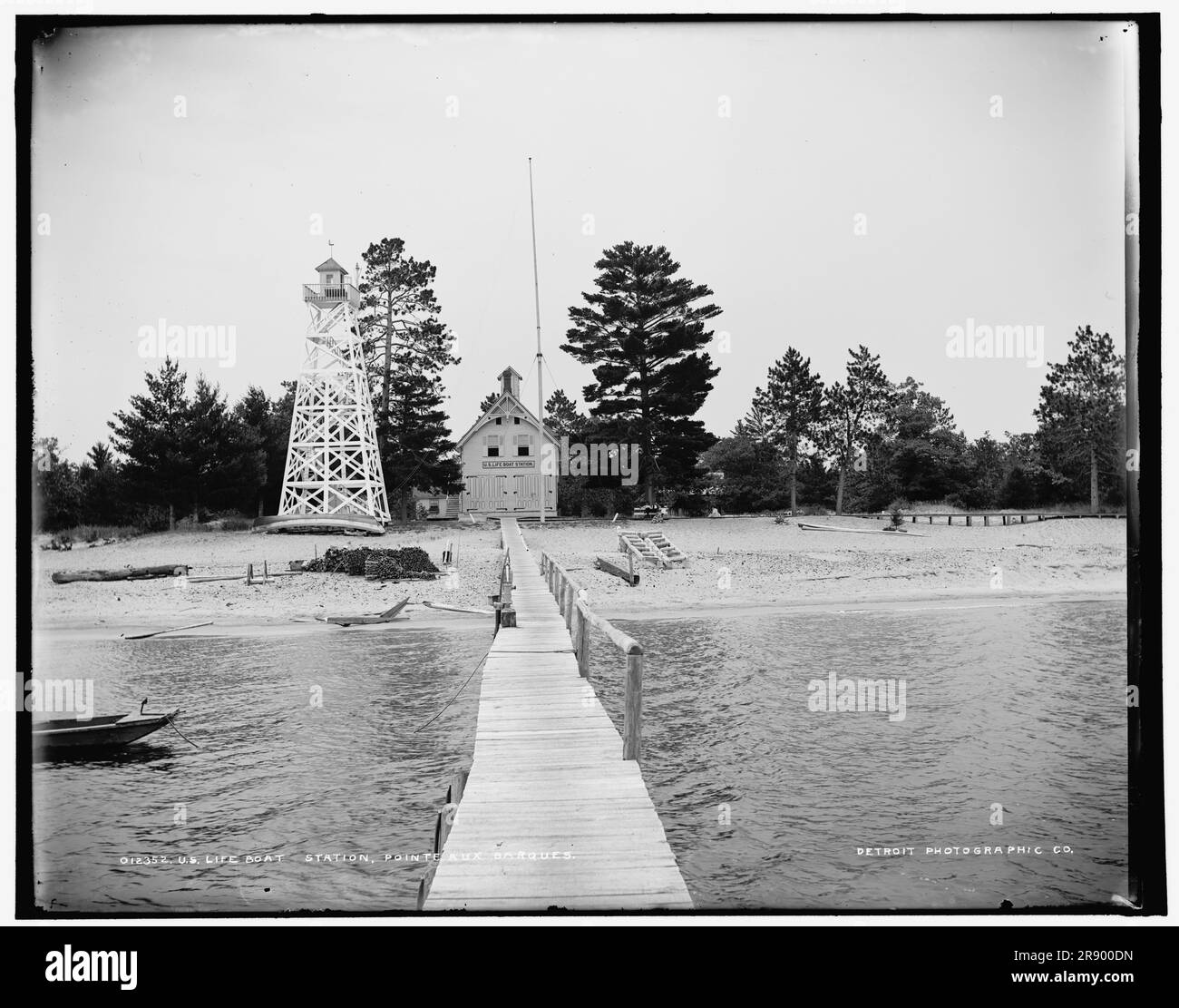 Station de bateaux de la vie américaine, Pointe aux Barques, entre 1890 et 1901. Banque D'Images