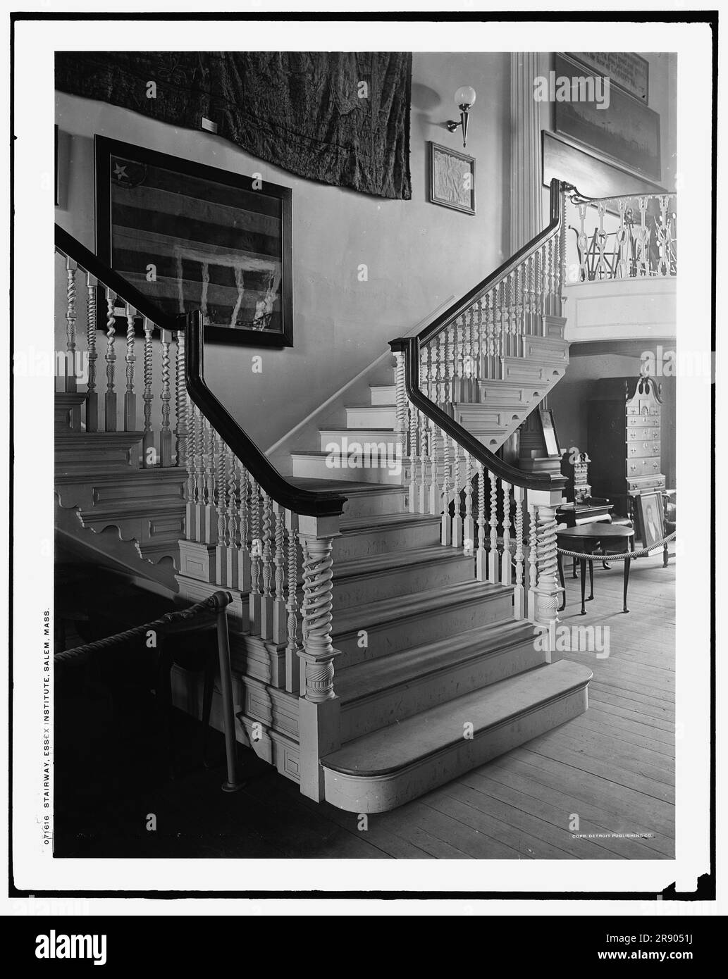 Stairway, Essex Institute, Salem, Mass., c.between 1900 et 1910. Banque D'Images