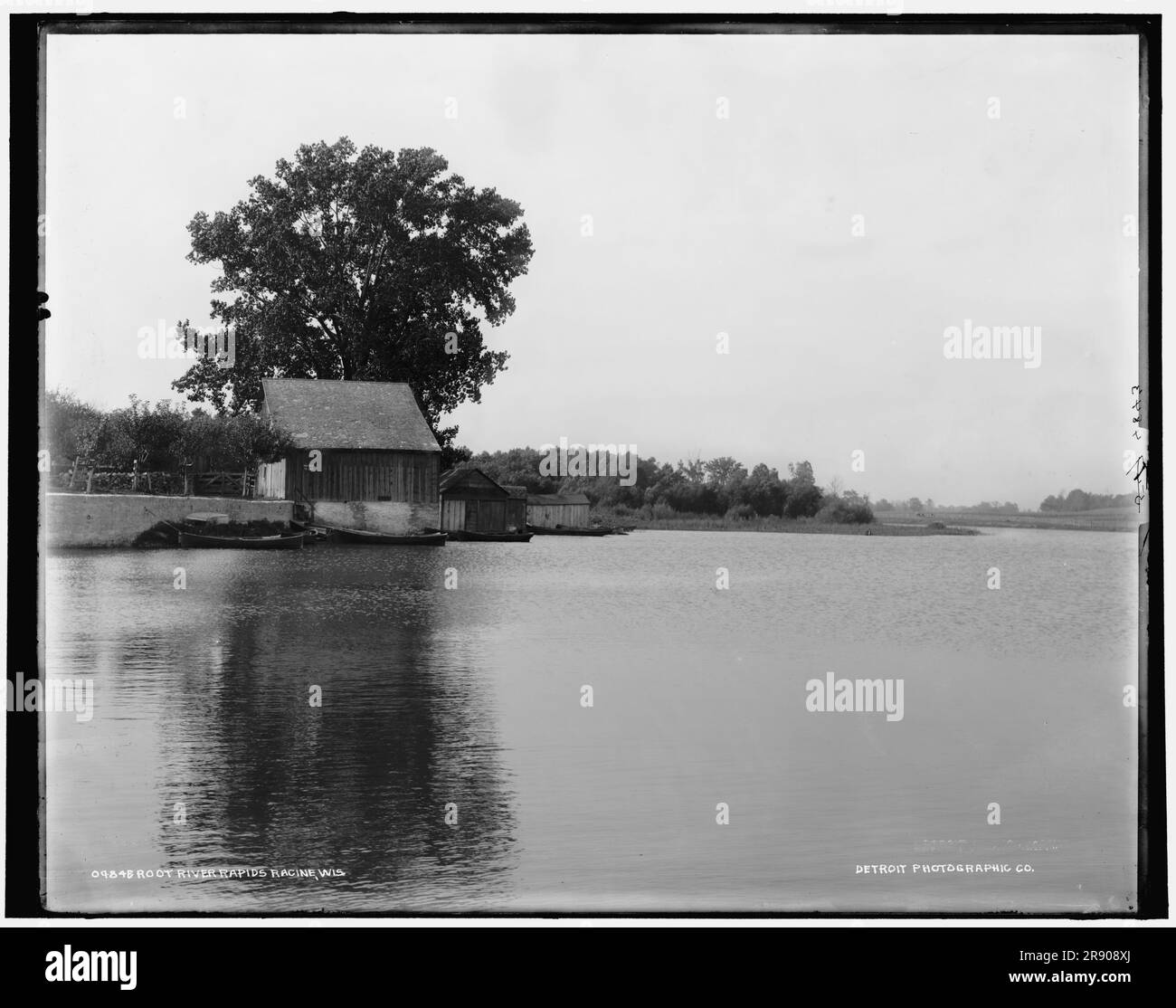 Rapides de la rivière racine, racine, Wisconsin, entre 1880 et 1899. 'Bateaux de ligne à laisser'. Banque D'Images