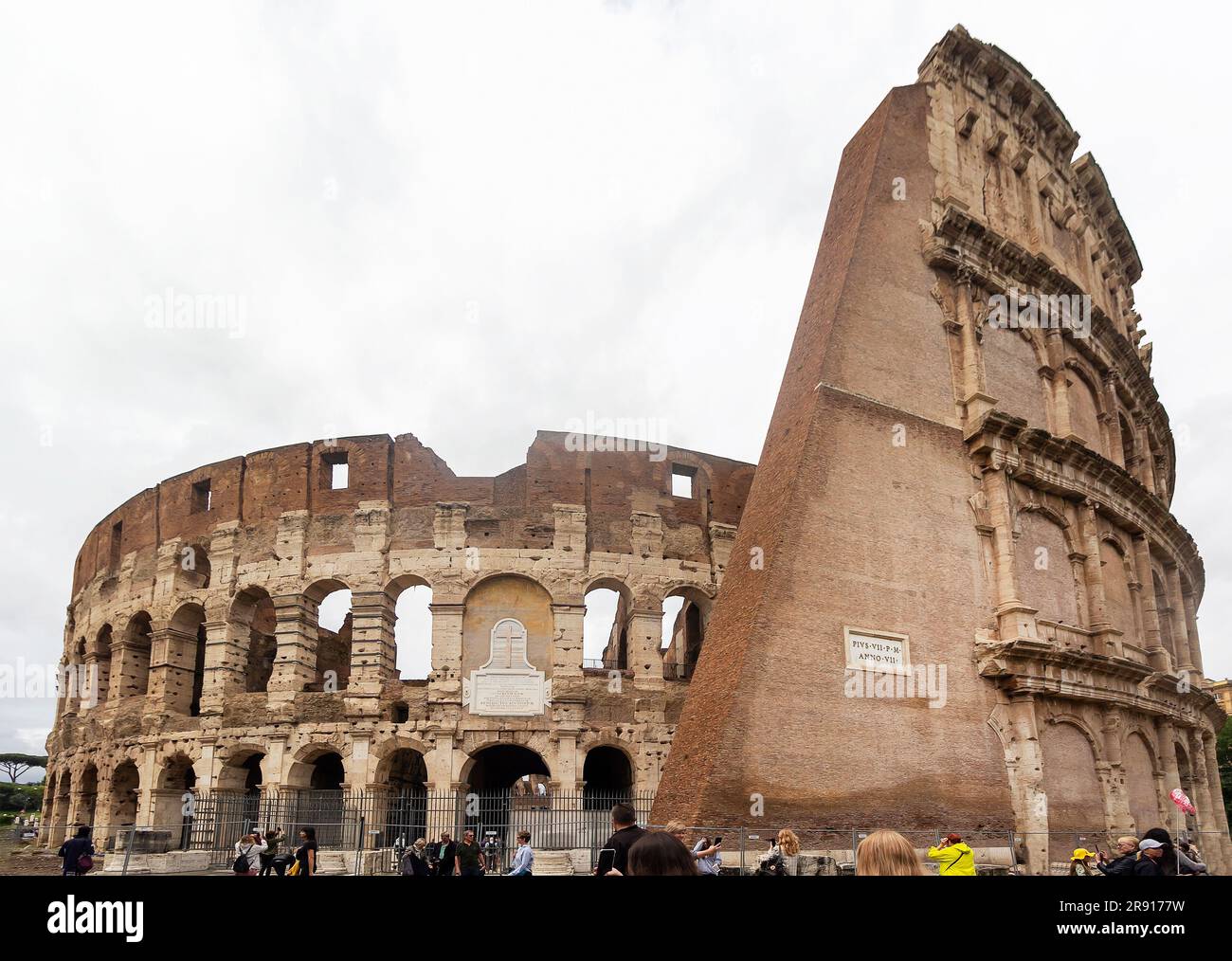 Vue sur le Colisée de Rome, Italie. Architecture et vues de Rome. 10 mai 2023 Banque D'Images