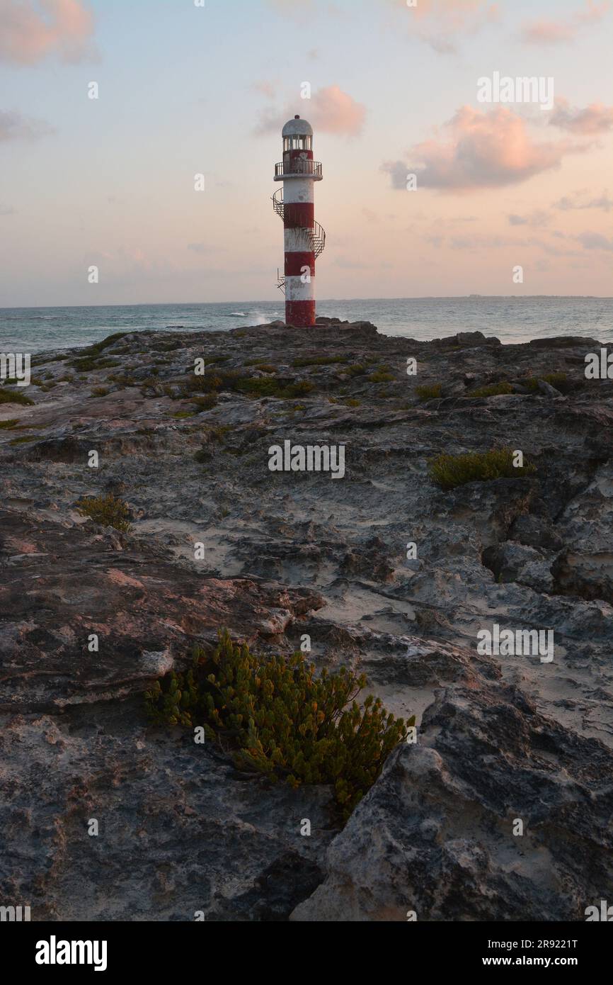 Phare abandonné près de Cancun Resorts Banque D'Images