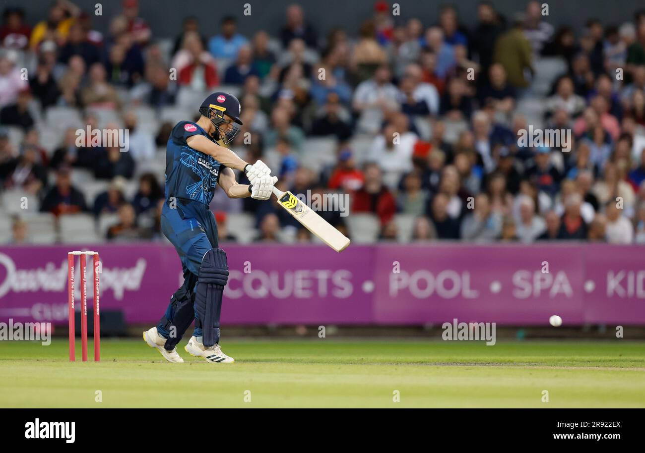 23rd juin 2023; Old Trafford Cricket Ground, Manchester, Angleterre: Vitalité Blast T20 League Cricket, Lancashire Lightning versus Derbyshire Falcons; Luis Reece of Derbyshire Falcons at bat Credit: Action plus Sports Images/Alay Live News Banque D'Images