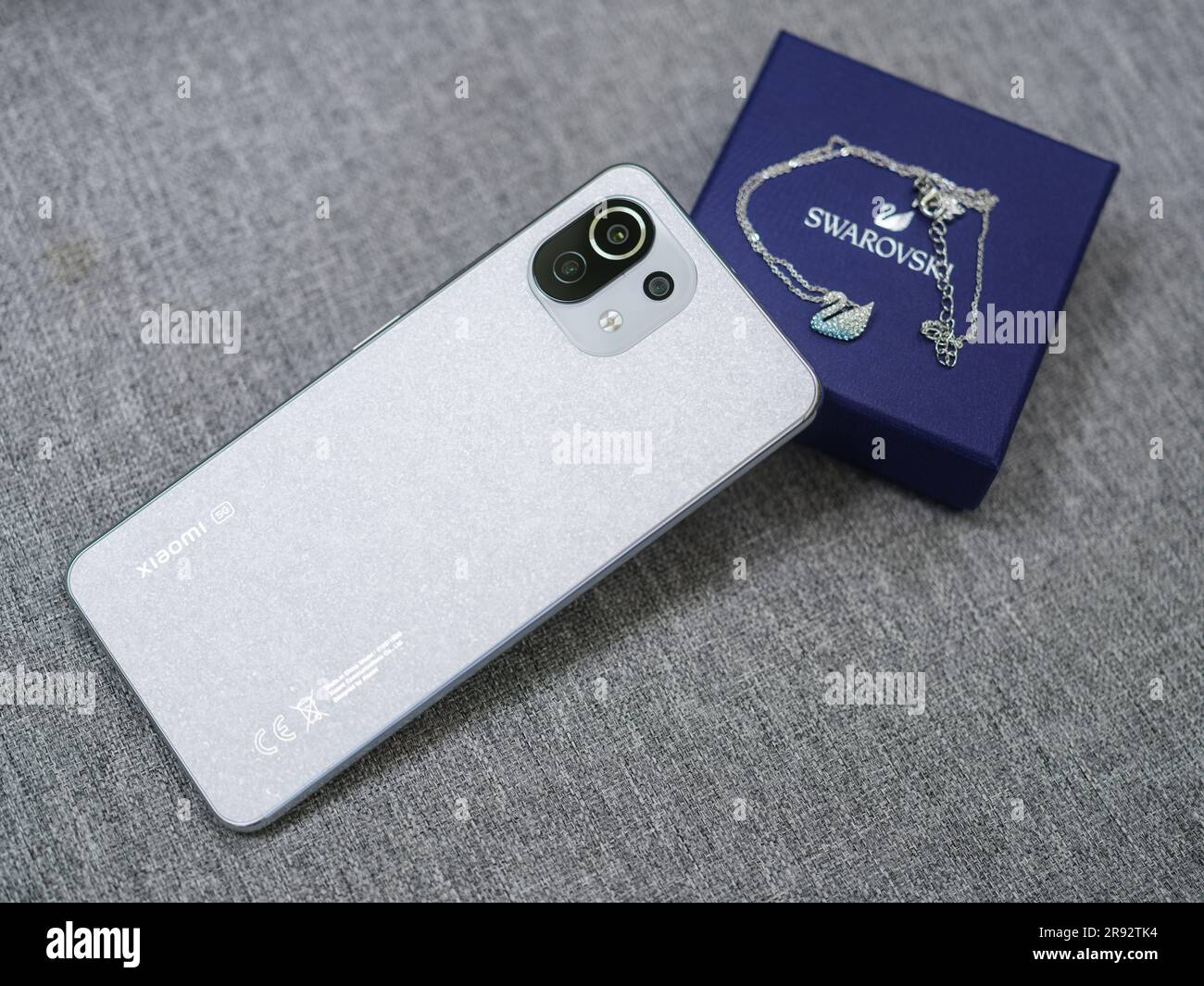 Ho Chi Minh ville, Vietnam - juin 2023. Photos de Xiaomi 11 Lite 5g x Swarovski à usage éditorial exclusif Banque D'Images