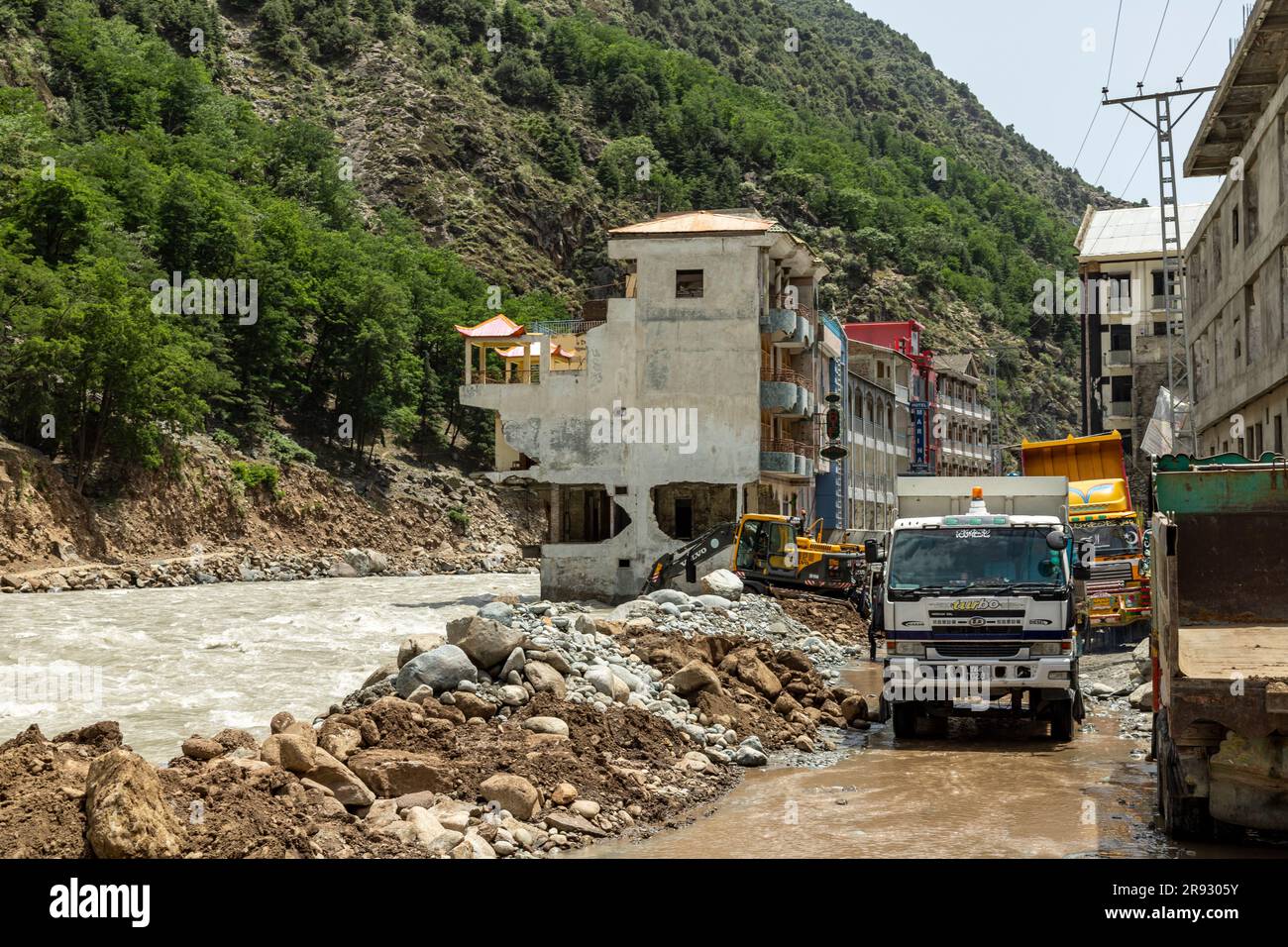 Swat bahreïn bazar principal situation après une inondation importante dans la rivière swat : Bahreïn swat, Pakistan - 12 juin 2023. Banque D'Images