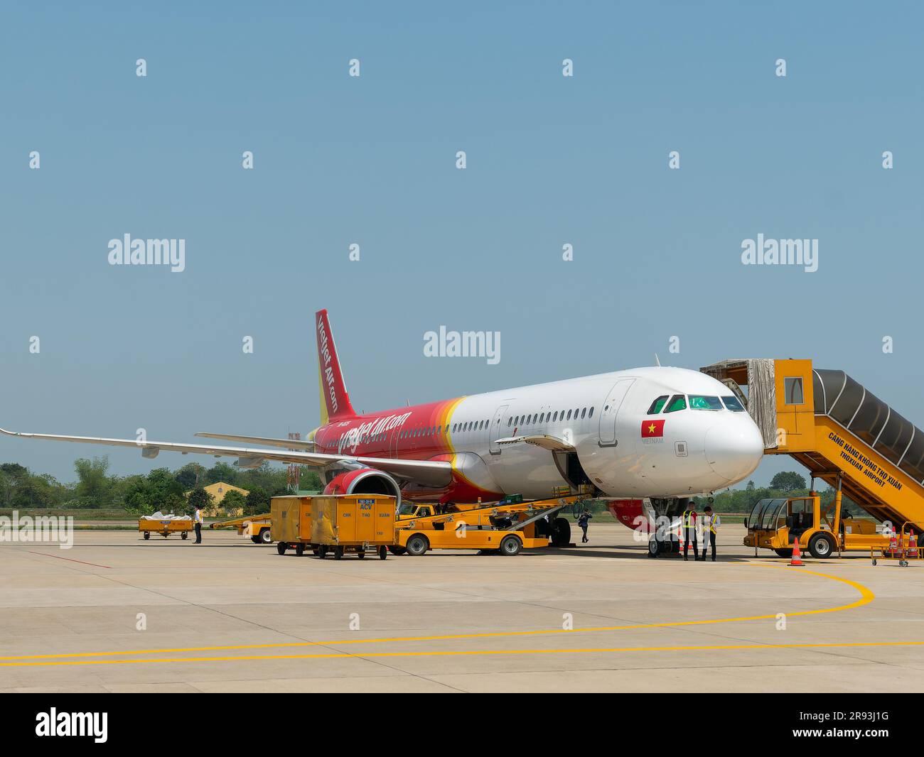 Thanh Hoa, Vietnam - 7 avril 2018 : Airbus A321 NEO de VieJet à l'aéroport de Tho Xuan à Thanh Hoa, Vietnam. VieJet est une compagnie aérienne à budget leader au Vietnam Banque D'Images