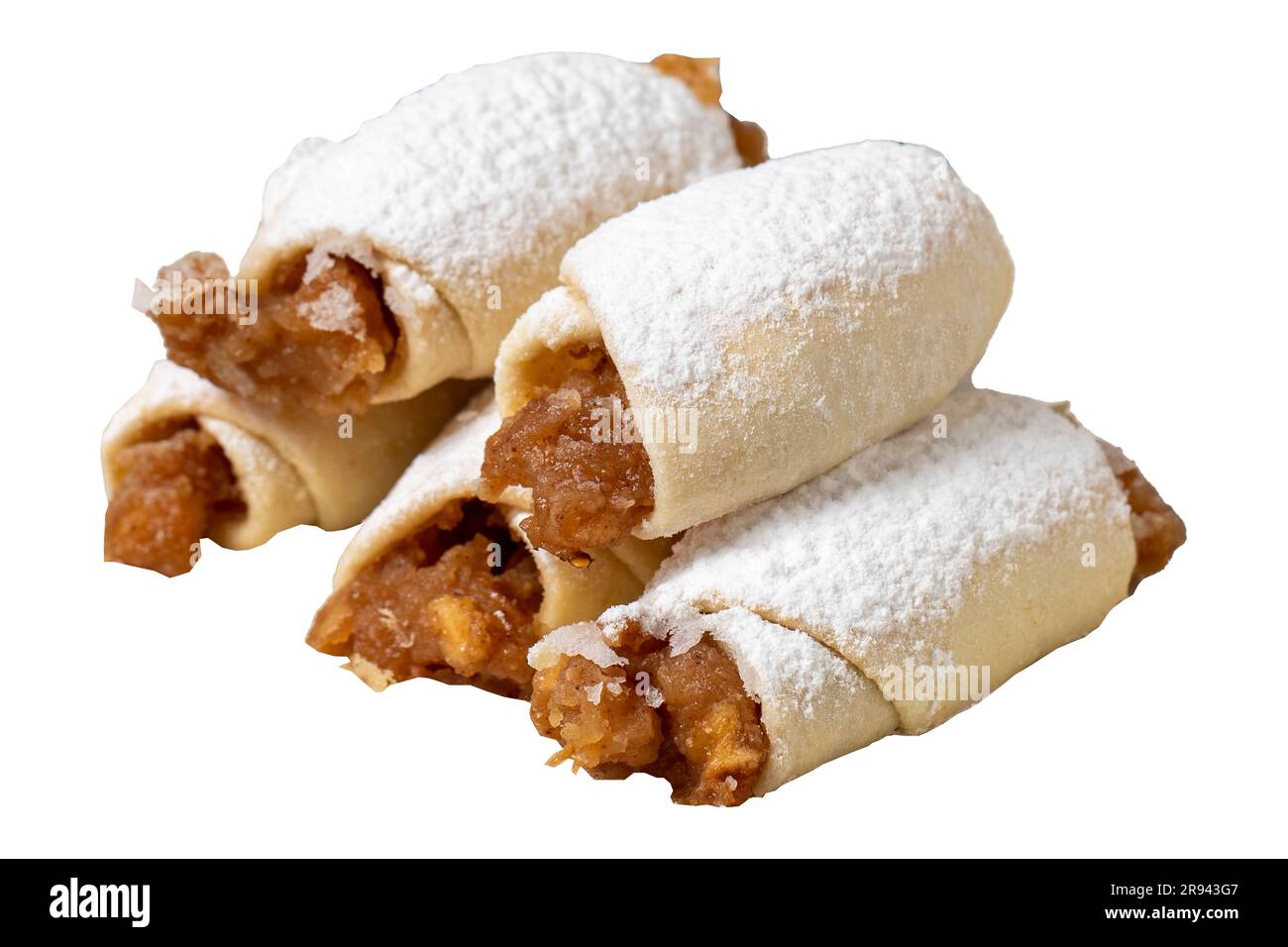 Cookies Apple isolés sur fond blanc. Biscuits remplis de compote de pommes. Spécialités méditerranéennes. Desserts de boulangerie. gros plan Banque D'Images