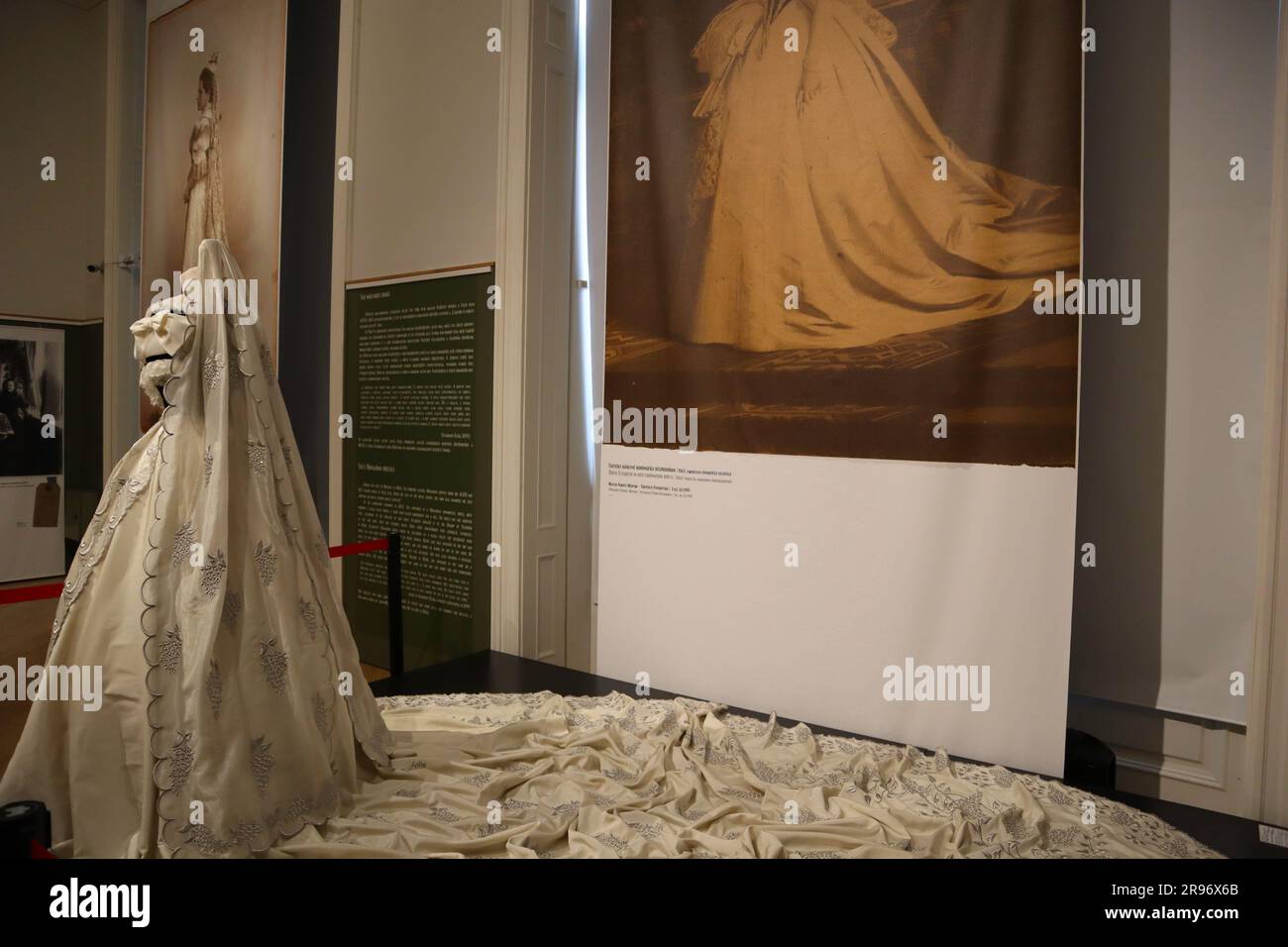 24 juin 2023. Budapest, Hongrie nuit des Musées Maison des traditions, exposition de magie de la dentelle de Sisi, Musée des Beaux-Arts jazz, danse, expositions. Crédit Ilona Barna BIPHOTONEWS, Alamy Live News Banque D'Images