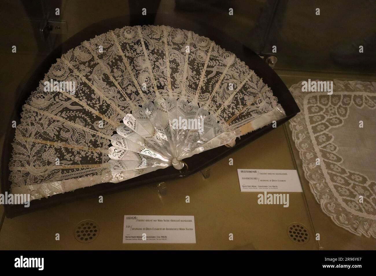 24 juin 2023. Budapest, Hongrie nuit des Musées Maison des traditions, exposition de magie de la dentelle de Sisi, Musée des Beaux-Arts jazz, danse, expositions. Crédit Ilona Barna BIPHOTONEWS, Alamy Live News Banque D'Images