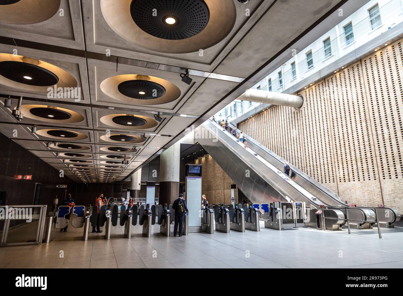Intérieur de la gare de la ligne Elizabth à Paddington, Londres, Angleterre, Royaume-Uni Banque D'Images