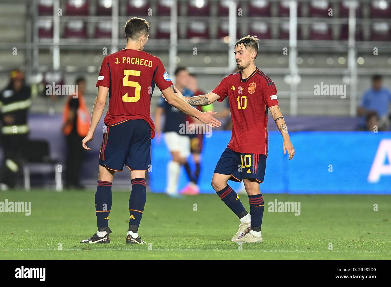 Bucarest, Roumanie. 24th juin 2023. Jon Pacheco d'Espagne et Rodof Espagne lors du match de championnat européen de l'UEFA des moins de 21 ans du groupe B entre l'Espagne et la Croatie au stade Giulesti de Bucarest, Roumanie sur 24 juin 2023. Photo: Eduard Vinatoru/PIXSELL crédit: Pixsell/Alay Live News Banque D'Images