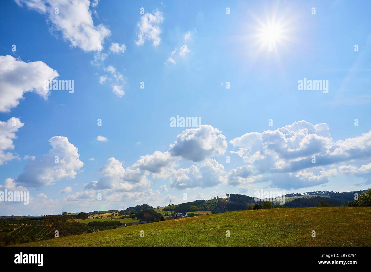 Wanderung rund UM Cobbenrode, Eslohe, Sauerland, Hochsauerlandkreis, NRW, Deutschland, Europa - Banque D'Images