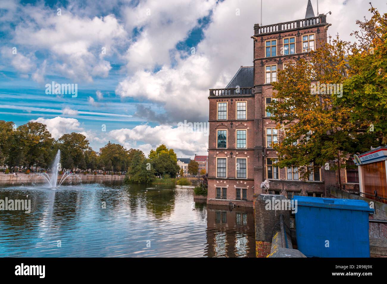 La Haye, paysBas 7 octobre 2021 vue depuis le lac Hofvijver à la