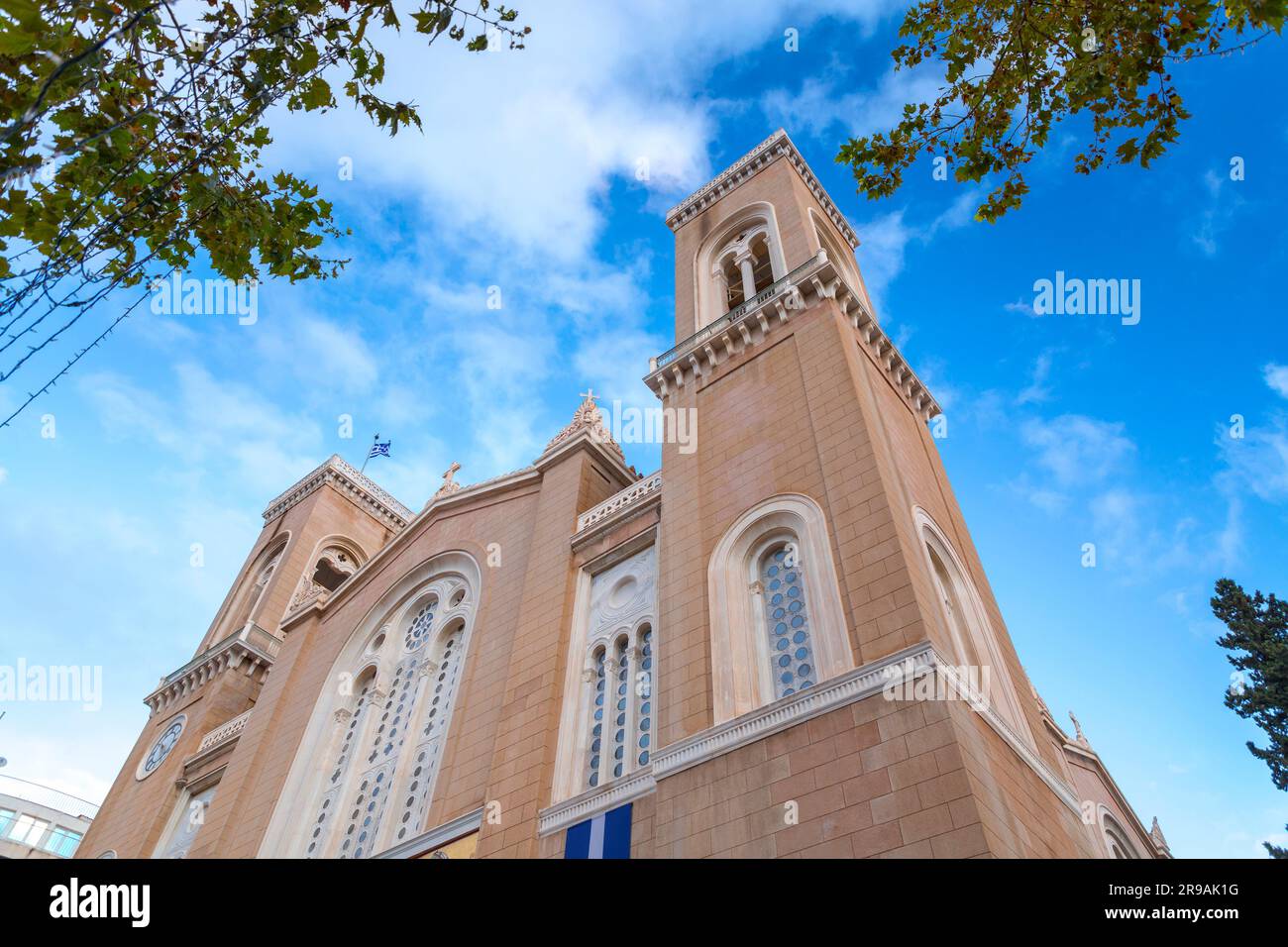 La cathédrale métropolitaine de l'Annonciation, connue sous le nom de Metropolis, est l'église de la cathédrale de l'archevêché d'Athènes et de toute la Grèce. Banque D'Images