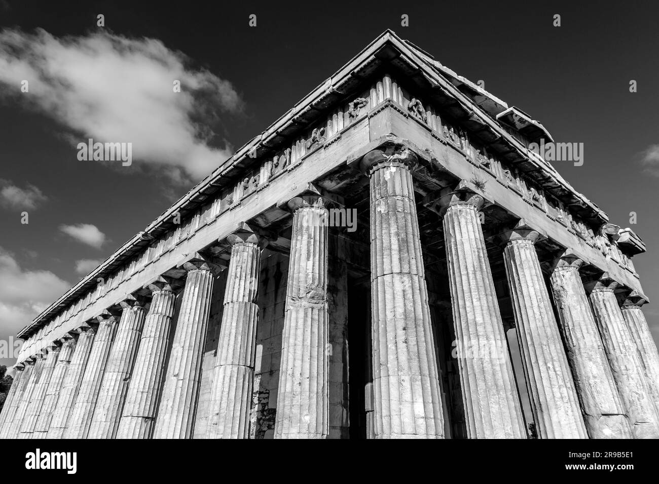Le temple d'Hephaestus ou Hephaisteion est un temple grec bien conservé dédié à Hephaestus, à Athènes, en Grèce. Banque D'Images