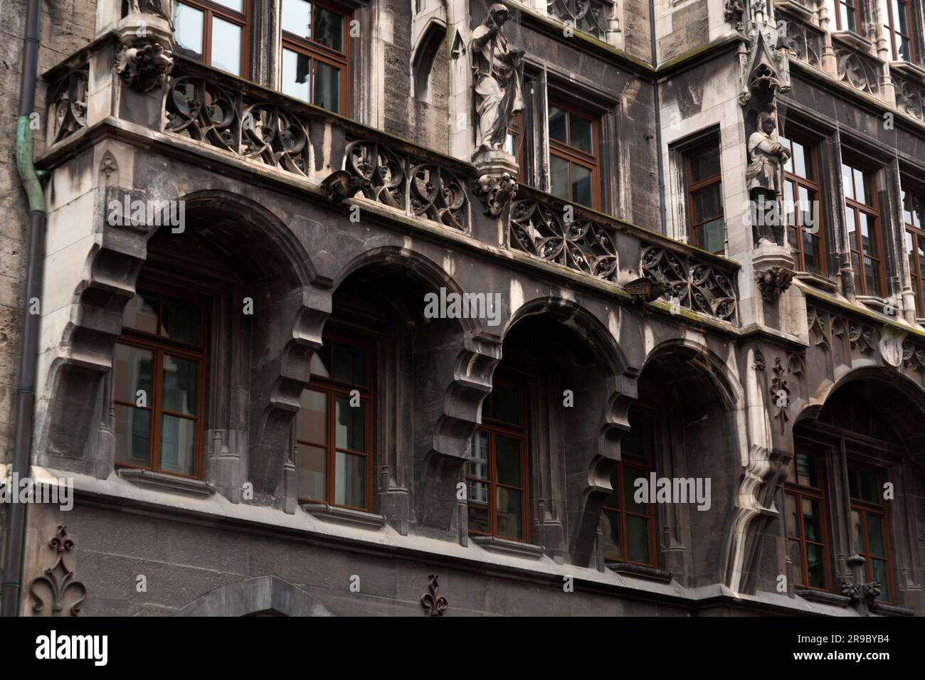 Le RathausGlockenspiel de Munich est une horloge touristique située à