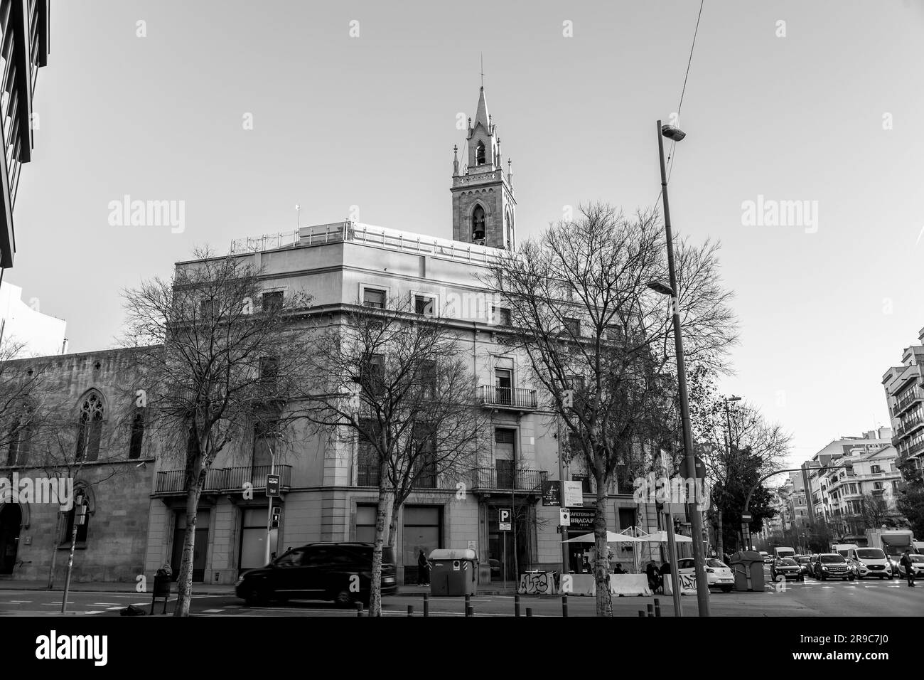 Salamanque, Espagne - 20 février 2022 : vue extérieure de l'église paroissiale Iglesia de la Purismia à Salamanque, Espagne. Banque D'Images
