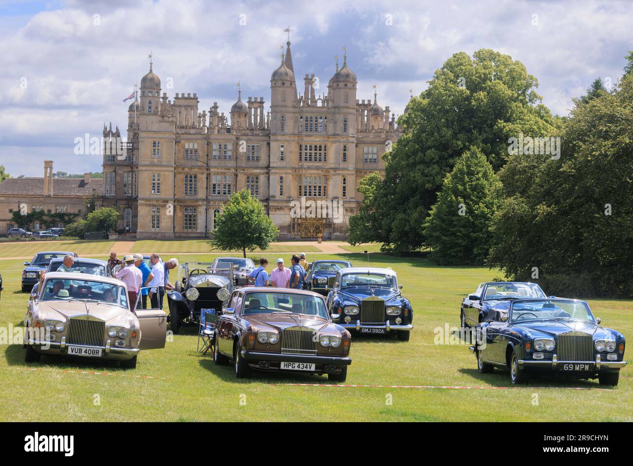 Rallye annuel et concours d'élégance des Rolls-Royce et Bentley se tiennent à Burghley House Banque D'Images