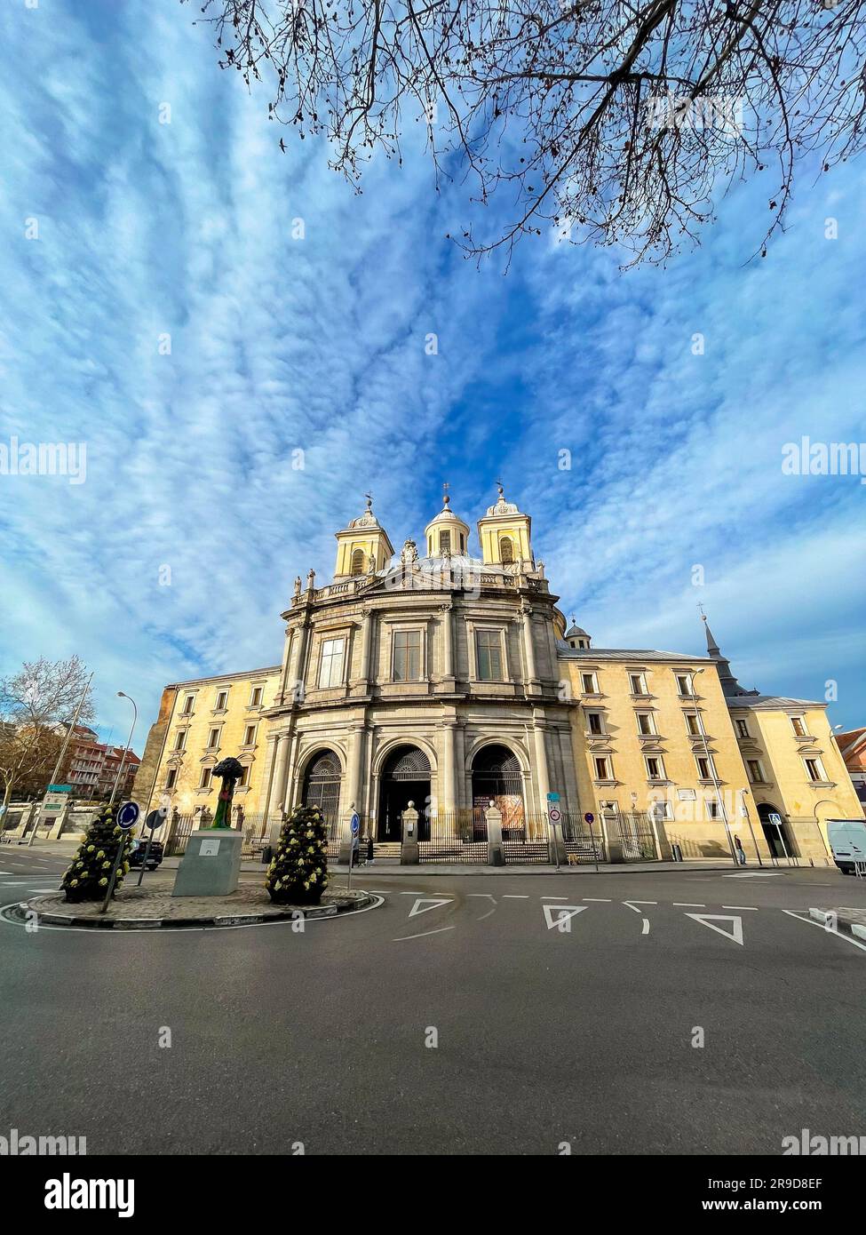 Madrid, Espagne - 16 FÉVRIER 2022 : la basilique royale de Saint François la Grande basilique de San Francisco el Grande est une église catholique romaine du Th Banque D'Images