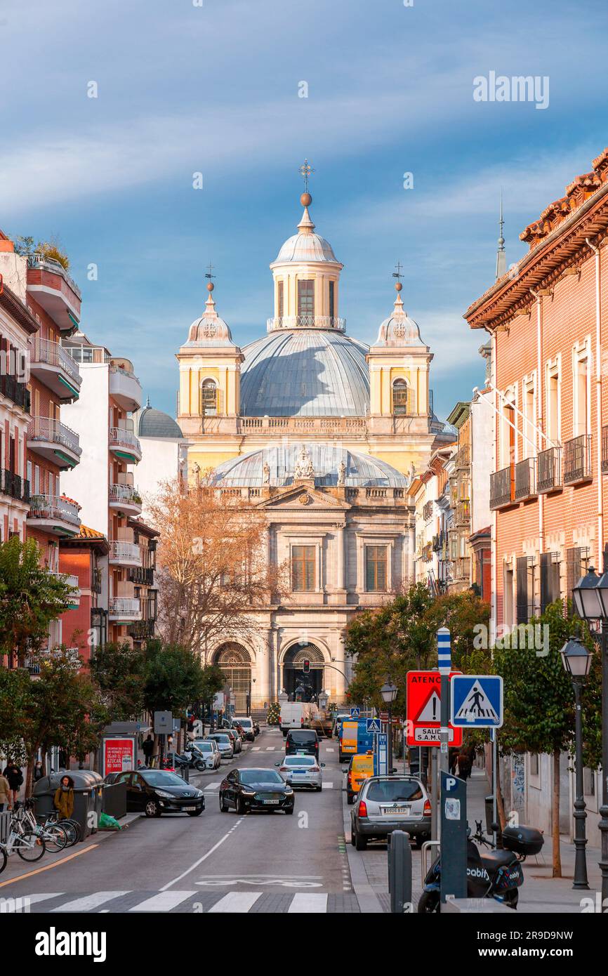 Madrid, Espagne - 16 FÉVRIER 2022 : la basilique royale de Saint François la Grande basilique de San Francisco el Grande est une église catholique romaine du Th Banque D'Images
