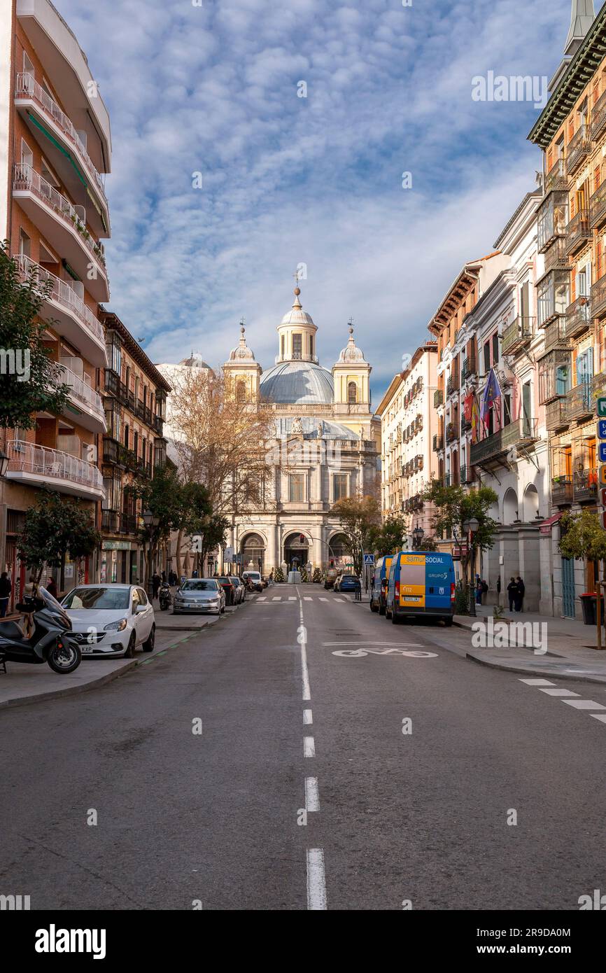 Madrid, Espagne - 16 FÉVRIER 2022 : la basilique royale de Saint François la Grande basilique de San Francisco el Grande est une église catholique romaine du Th Banque D'Images
