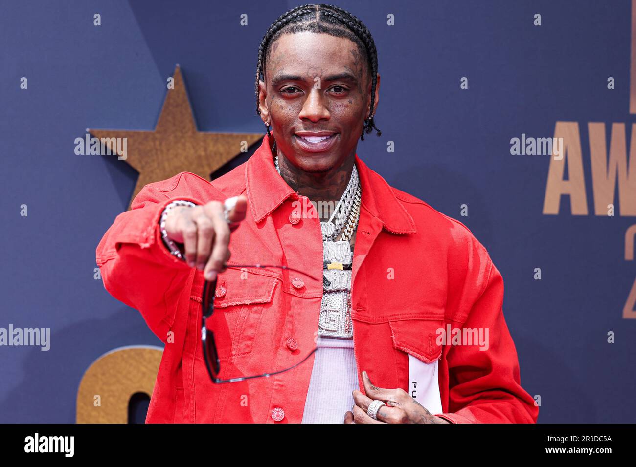 LOS ANGELES, CALIFORNIE, États-Unis - JUIN 25 : Soulja Boy arrive aux BET Awards 2023 qui se tiennent au Microsoft Theatre à L.A. Vivez sur 25 juin 2023 à Los Angeles, Californie, États-Unis. (Photo de Xavier Collin/image Press Agency) Banque D'Images