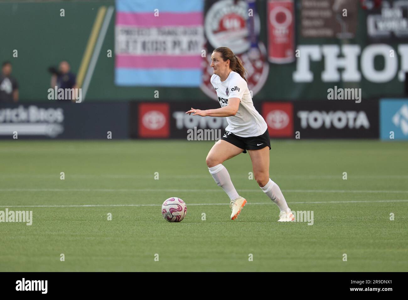 1 juillet 2023 ; Portland, Oregon, États-Unis ; Match NWSL entre le Portland Thorns FC et le Washington Spirit à Providence Park. (Photo : Al Sermeno) Banque D'Images